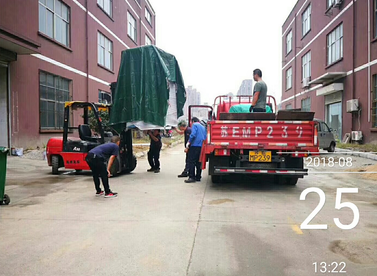 自動<a href='http://www.urintest.net' target='_blank'><u>去毛刺機(jī)</u></a>